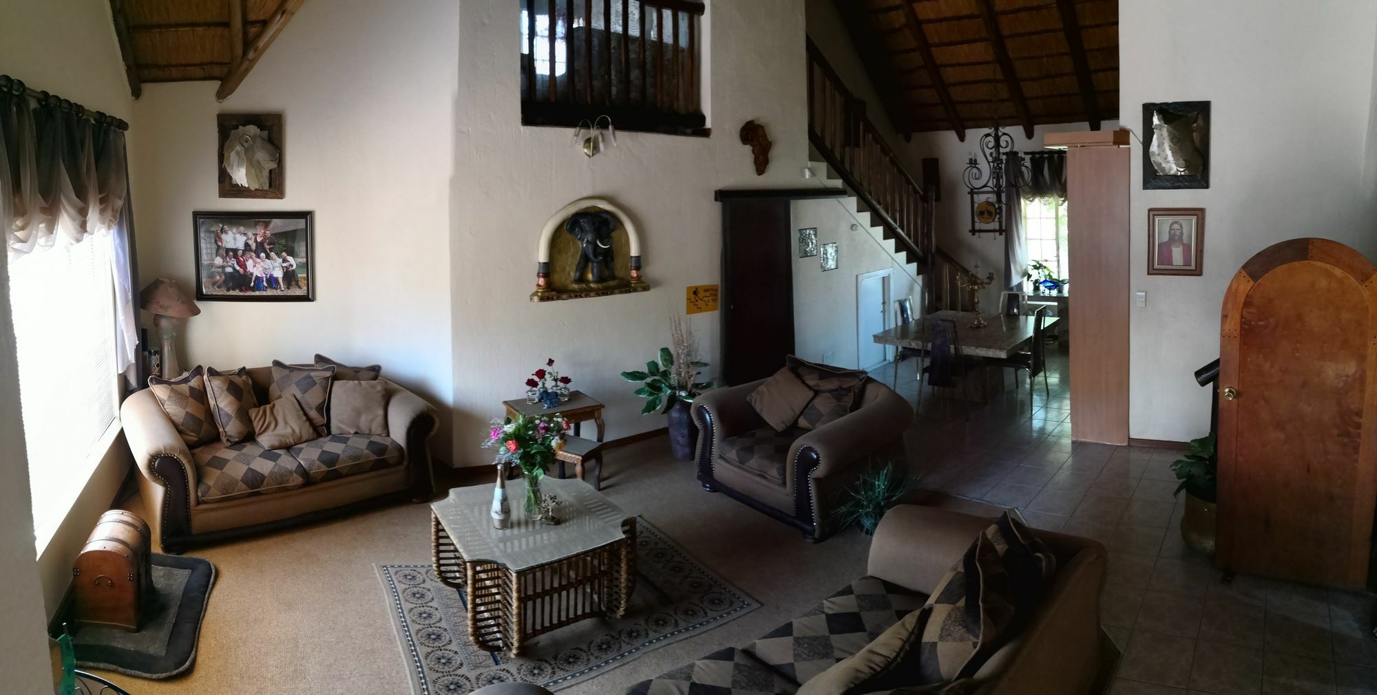 All Over Africa Guest House Кемптън Парк Екстериор снимка