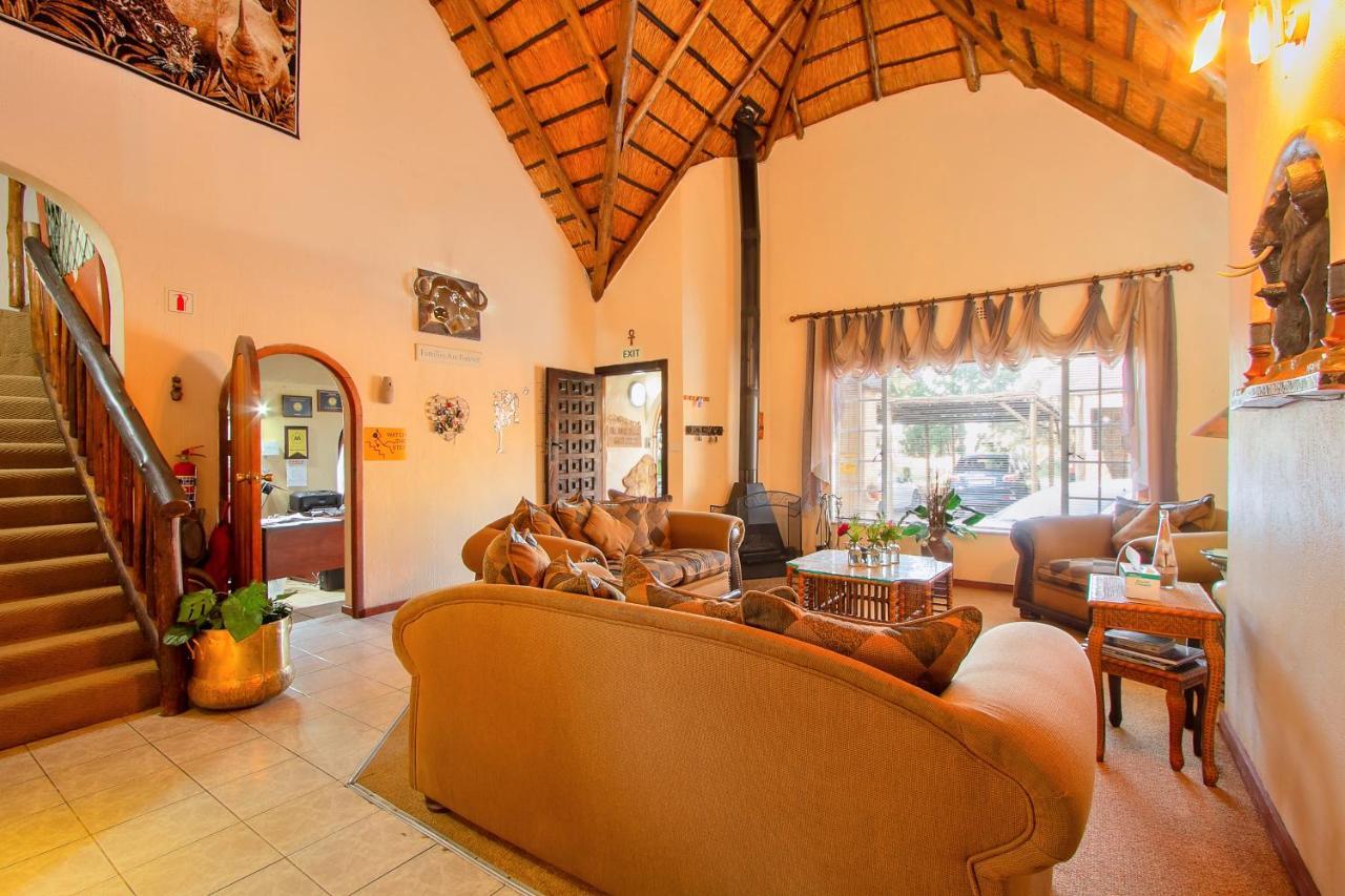 All Over Africa Guest House Кемптън Парк Екстериор снимка